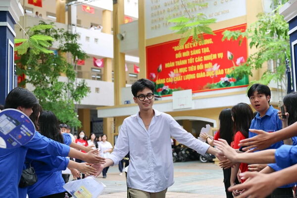 Hà Nội bổ sung hơn 1.500 chỉ tiêu tuyển sinh lớp 10 năm học 2024-2025