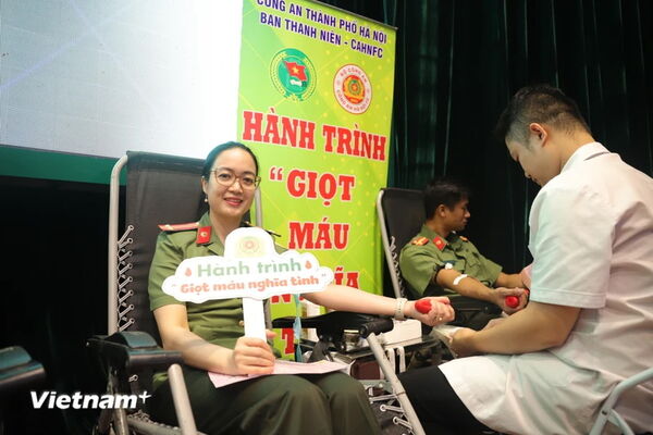 Công an Thủ đô phát động hành trình 'Giọt máu nghĩa tình'
năm 2024