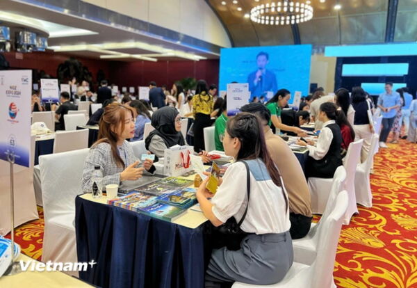 MICE EXPO 2024: 500 doanh nghiệp du lịch tham gia kết nối
kinh doanh