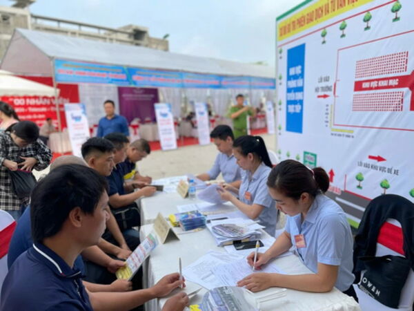 Hà Nội: Hơn 1.300 cơ hội việc làm cho lao động đi Hàn Quốc,
Nhật Bản về nước