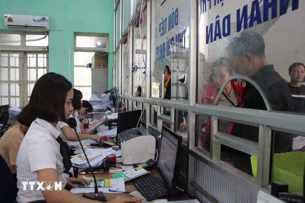 Thành phố Hà Nội triển khai thí điểm Sổ sức khỏe điện tử
tích hợp trên VneID