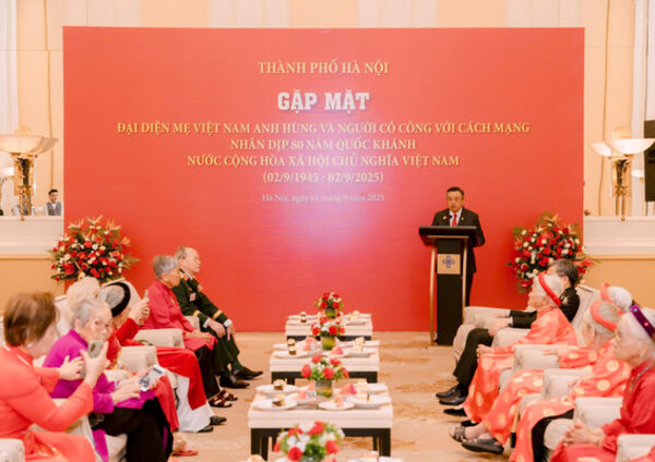 Hà Nội gặp mặt, tri ân người có công với cách mạng nhân dịp
80 năm Quốc khánh