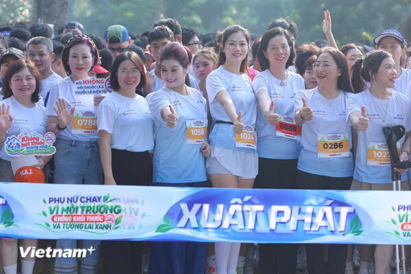 Hà Nội: Sôi động giải chạy vì một cộng đồng không khói thuốc
và tương lai xanh
